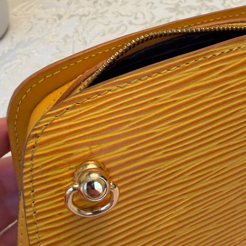Louis Vuitton Yellow Epi Pouch - Picture 13 of 14